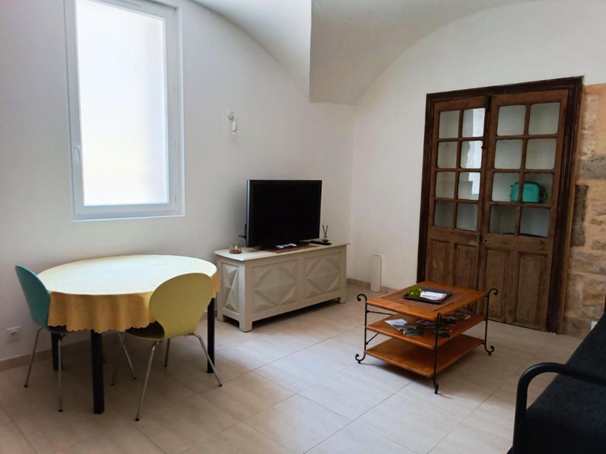 Dans Maison De Maitre, Appartement Independant. Montfrin ภายนอก รูปภาพ