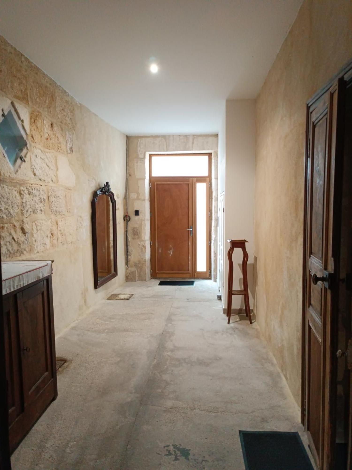 Dans Maison De Maitre, Appartement Independant. Montfrin ภายนอก รูปภาพ