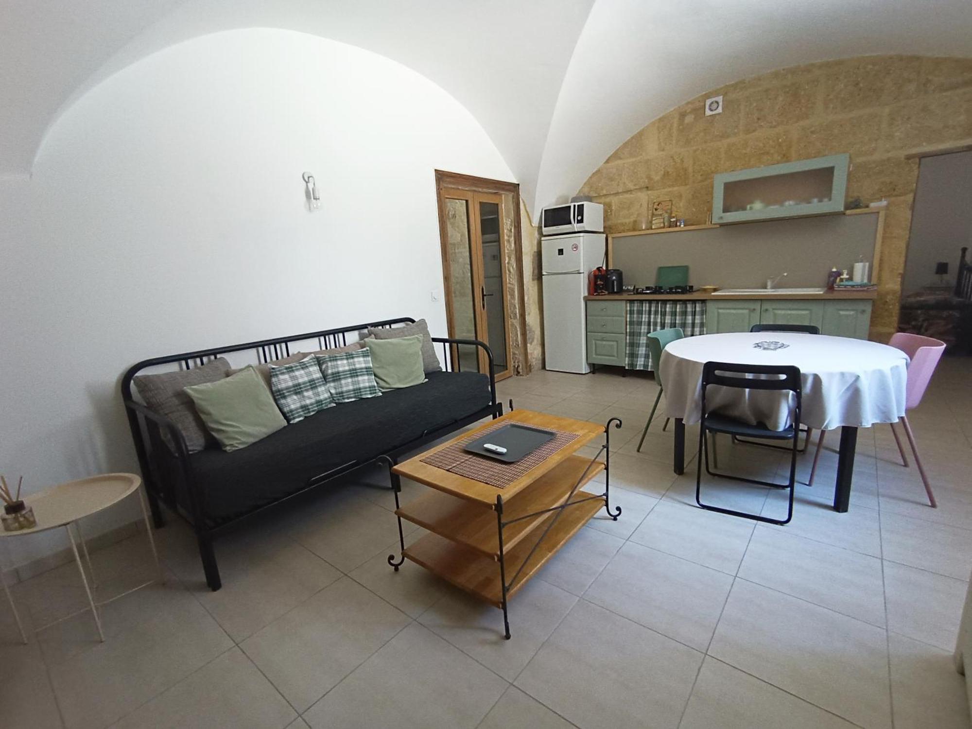 Dans Maison De Maitre, Appartement Independant. Montfrin ภายนอก รูปภาพ